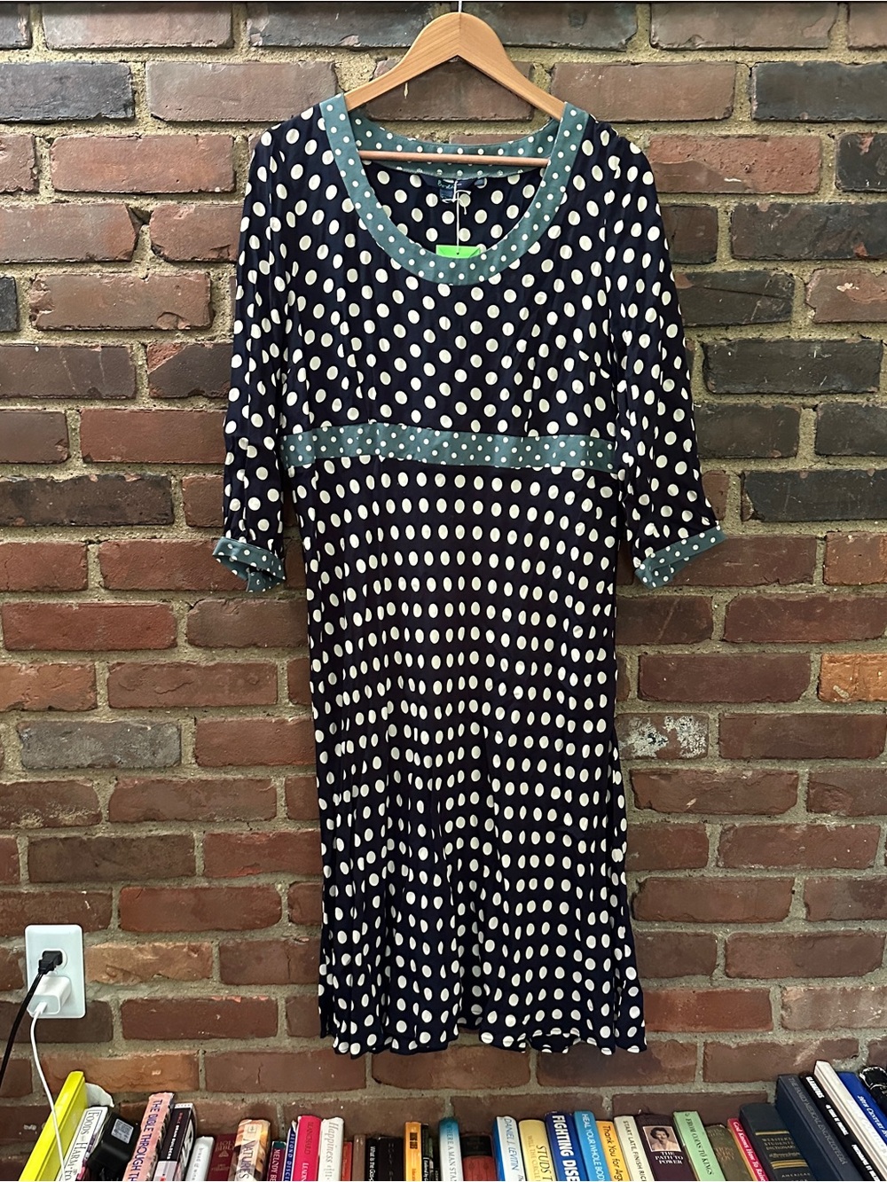 Boden Dress Navy Blue White Polka Dot 3/4 Sleeve Lightweight size 18 / 39 chest